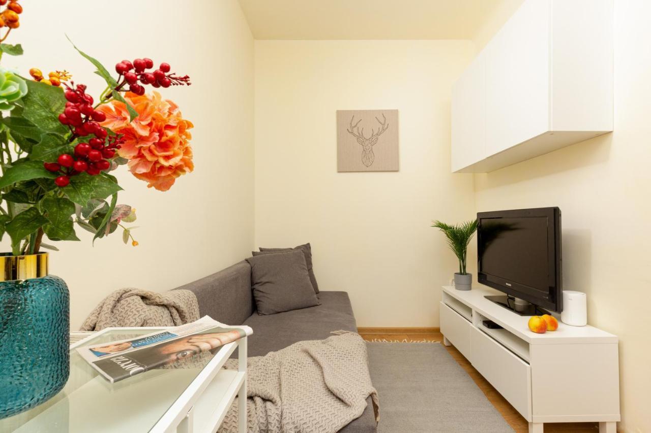 Micro Apartment Miaczynska By Noclegi Renters Warszawa Eksteriør bilde